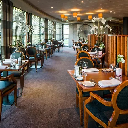 Fletcher Wellness-hotel Trivium מלון אטן לור